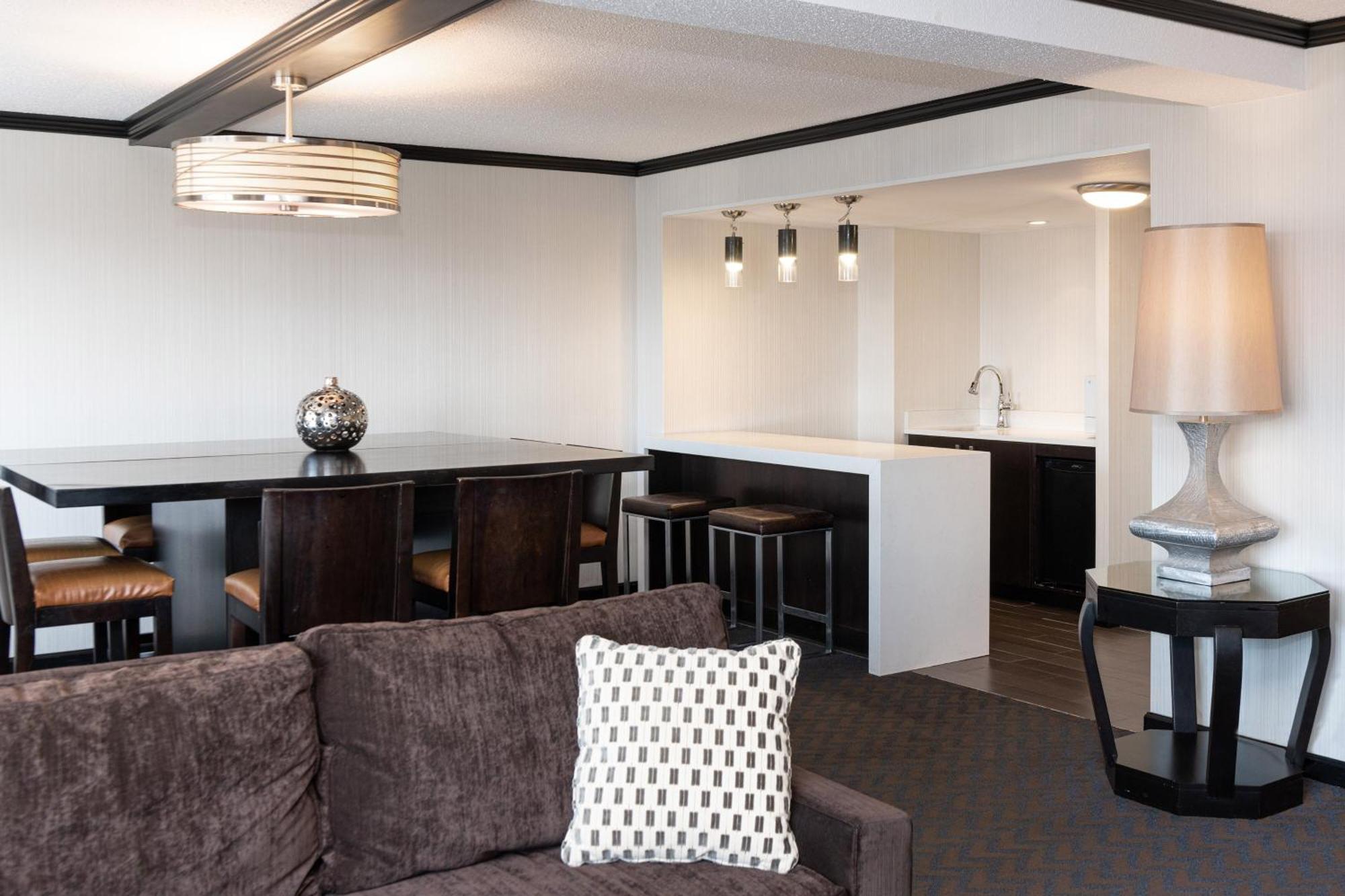 Sheraton Indianapolis City Centre Hotel מראה חיצוני תמונה